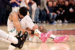 相比于科比KD克萊 塔圖姆年輕且傷病史少&手術(shù)主刀醫(yī)生與KD相同