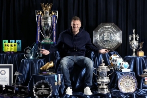 效力500場(chǎng)！瓦爾迪迎來(lái)萊斯特城告別戰(zhàn)，沖擊個(gè)人藍(lán)狐200球