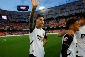 阿斯：巴雷內(nèi)切亞告別瓦倫西亞，他將回阿斯頓維拉等待俱樂部安排