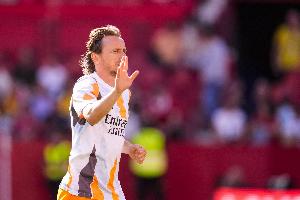 阿斯：阿隆索認(rèn)可莫德里奇留隊，后者接近續(xù)約薪水不是問題