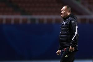 主教練張軍：很多球員本賽季第一次比賽 我們和中超球隊(duì)還有差距