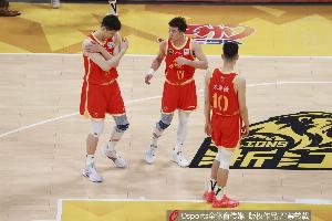 錢江晚報(bào)頭版：二十年努力&幾代球員拼搏 浙江籃球在520這天奪冠