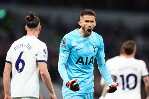 維卡里奧瞬采：我們成功書(shū)寫(xiě)了歷史，現(xiàn)在只想縱情慶祝