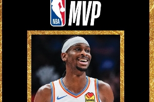 ??獎(jiǎng)項(xiàng)匯總：新科MVP亞歷山大領(lǐng)銜 一神將獨(dú)攬DPOY+一防+最佳陣