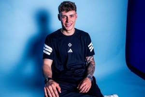 官方：漢堡簽下荷爾斯泰因基爾中場倫伯格，據(jù)悉轉(zhuǎn)會費240萬歐