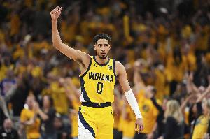 贏麻了??卡萊爾：3年前得到哈利 希望現(xiàn)在將來兩手抓 快速建隊