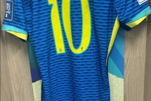 這次我穿10號(hào)！維尼修斯曬巴西10號(hào)球衣，原主內(nèi)馬爾落選本期名單