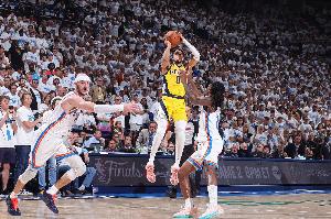 單季四輪均有絕殺 比肩喬丹超越詹姆斯！哈利伯頓今年能否封神？