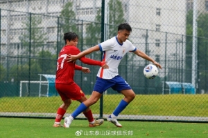 彭嘯梅開二度 山東泰山B隊客場逆轉湖北