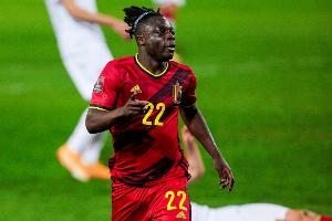 多庫：比利時3-0領(lǐng)先后不該讓對手追平 在國家隊進(jìn)球?qū)ξ液苤匾? >
                                        </div>
                                    </div>
                                    <div   id=