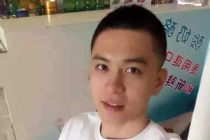 回憶殺！探長曬10年前CBA球星自拍照 易建聯(lián)、楊鳴、郭艾倫在列