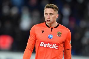 記者：尼斯門將布爾卡在曼聯(lián)引援名單，大馬丁也是紅魔關(guān)注的目標(biāo)