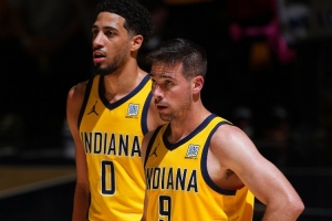 哈利伯頓：麥康納的表現(xiàn)意義非凡 他的故事簡(jiǎn)直讓人難以置信