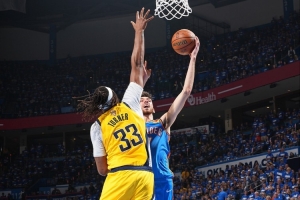 送5記大帽！卡萊爾：特納今晚生病了 明天可能讓他休息不參加訓(xùn)練