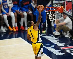 能投的扣籃王！托平4記三分球拿下全隊(duì)最高20分外加6板2斷