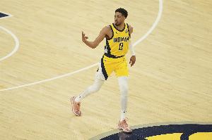 哈利談帶傷作戰(zhàn)：我和教練說(shuō)了 如果我在場(chǎng)傷害了球隊(duì)就把我換下