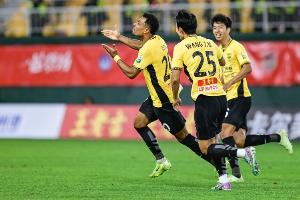 陜西聯(lián)合、大連鯤城出局，廣州豹成足協(xié)杯八強(qiáng)中甲獨(dú)苗