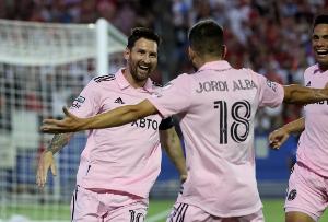 阿爾巴：梅西是歷史上最偉大的球員，希望用勝利為他慶祝生日