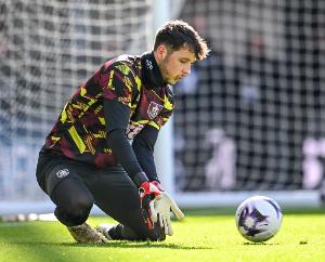 羅馬諾：紐卡商談引進(jìn)伯恩利門將特拉福德，球員上賽季45場(chǎng)丟16球