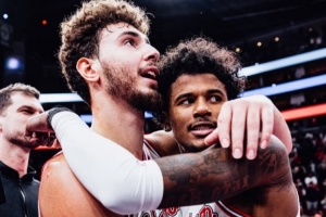 申京曬合照告別杰倫-格林和狄龍：一輩子的好兄弟??！