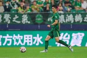 記者：梅州有點兒以逸待勞的意思 好在因傷被換下的吳少聰沒大事