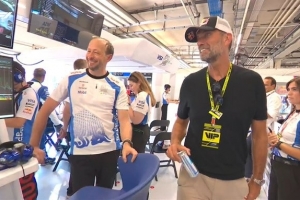 F1官推曬克洛普觀賽照：讓我們和克洛普打聲招呼吧??