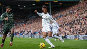 利茲聯(lián)官方：28歲左后衛(wèi)菲爾波合同到期，自由身離隊(duì)