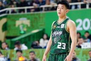 記者：林葳這次來美國沒有母隊(duì)支持 也沒有媒體資源或品牌背書