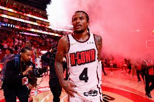 太陽GM：杰倫-格林才23歲還遠未達到上限 他和布克可以掌控后場