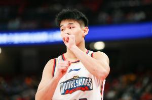 媒體人:林葳出國打球不是問題 越來越多球員趁年輕走出國內(nèi)舒適區(qū)