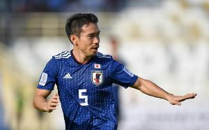 日媒預(yù)測(cè)vs國(guó)足首發(fā)：38歲長(zhǎng)友佑都出戰(zhàn) 三中衛(wèi)、四后衛(wèi)都有可能