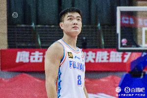 直播吧：黎伊揚(yáng)合同到期&部分球隊(duì)對(duì)其有較強(qiáng)興趣 福建持開放態(tài)度