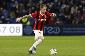 意媒：布朗被截胡后，米蘭關注尼斯邊衛(wèi)梅爾文-巴德