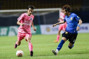 戰(zhàn)報(bào)｜奧格布點(diǎn)射破門(mén) 南京城市客場(chǎng)不敵大連鯤城