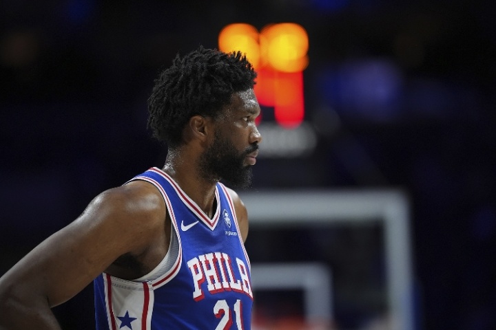 沒摸過分區(qū)決賽地板！恩比德：生涯唯一的“污點(diǎn)”是沒有冠軍戒指