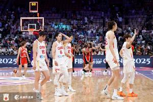 澎湃新聞：輸?shù)簟懊髋啤敝畱?zhàn)后，請給中國女籃更多耐心