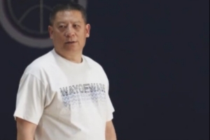 天津男籃曬訓練視頻！新任總教練張德貴、主教練周金利出鏡