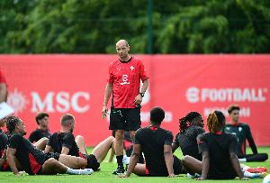 阿萊格里：米蘭新賽季至少要重返意甲前四，為此必須每天努力工作