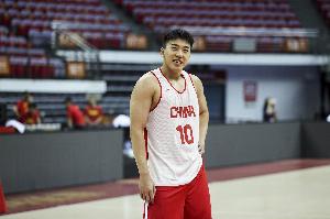 體壇周報(bào)：王俊杰不僅是即戰(zhàn)力 更是未來(lái)扛起男籃鋒線大旗的基石