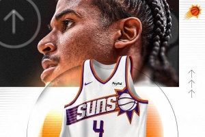 未換號！太陽官方：杰倫-格林新賽季將穿4號球衣出戰(zhàn)