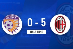 半場(chǎng)-AC米蘭5-0珀斯光榮 奧卡福雙響17歲科莫托造點(diǎn)+勺子點(diǎn)射