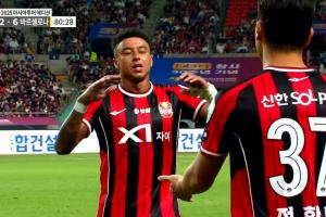 有點(diǎn)失望！林加德第80分鐘被替換下場(chǎng)，本場(chǎng)無(wú)緣進(jìn)球助攻