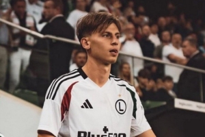 羅馬諾：羅馬和烏迪內(nèi)斯?fàn)帄Z20歲波蘭中衛(wèi)，羅馬的報(bào)價(jià)更有競(jìng)爭(zhēng)力