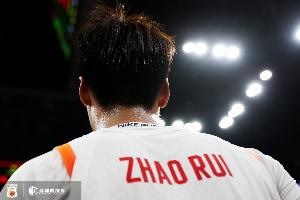 媒體人：亞洲杯名單無太多意外 低谷中的男籃需帶著目標(biāo)全力沖！