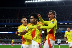 迪亞斯：我還沒(méi)和J羅談拜仁的事情，我可能會(huì)向他尋求建議