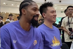 丁威迪中國行—丁威迪與老隊友孟博龍重逢 比拼三分難分伯仲！