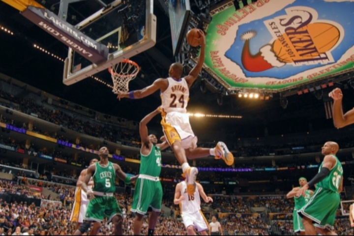 你看過的最好看的圣誕大戰(zhàn)是哪一場？誰的表現(xiàn)最令你印象深刻？