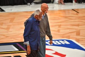 美媒歷史Top20中鋒：勾環(huán)帥鯊夢前五 約基奇7 火花15 恩比德17