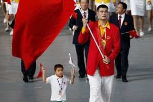 馬布里舊采訪：姚明是中國(guó)籃球的領(lǐng)軍人物 他是國(guó)內(nèi)最有名的球員