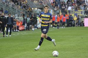 都體：米蘭積極尋找中衛(wèi)，主要考慮萊奧尼、奧克利和科穆佐